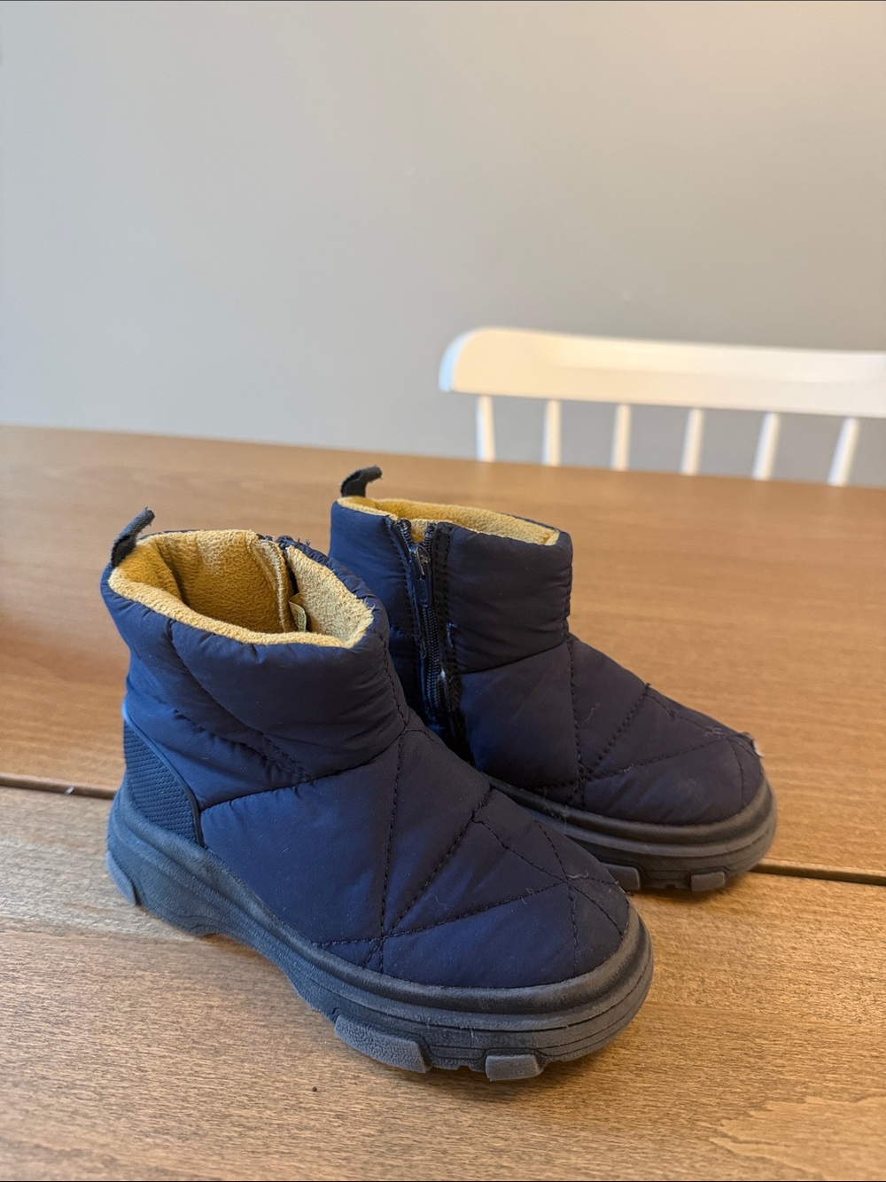 Zara Kids Navy Quilted Puffer Boots with Mustard Lining